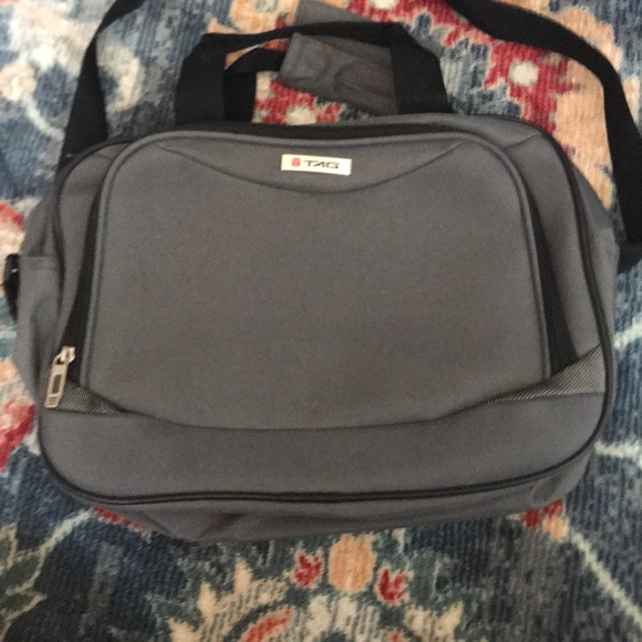 Tag Travel Bag - Picture 2 of 8